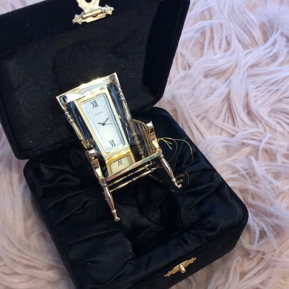 Bulova miniature clock